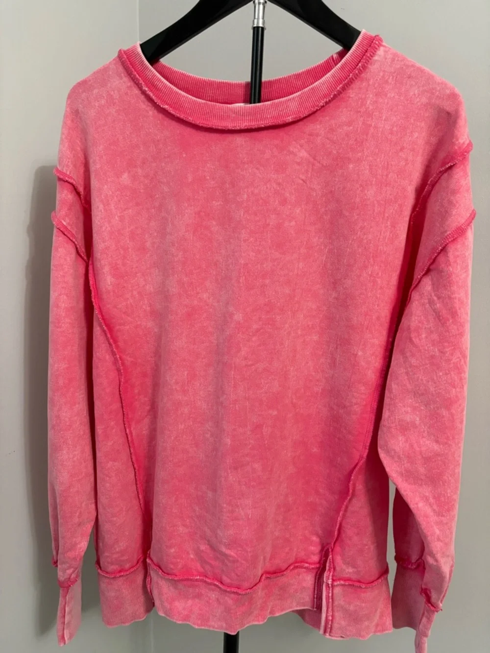Zenana Acid Wash Exposed Seam Sweatshirt S/M - Picture 2 of 8